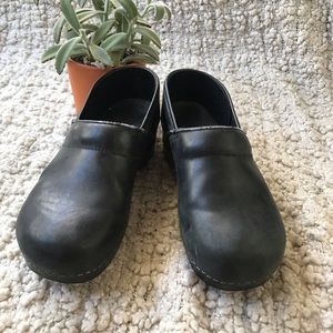 Free with purchase - Black Danskos, original